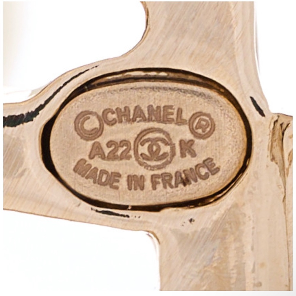 Authentic Chanel Limited Edition Pearl Split Logo CC Cuff / Climber Earrings - Picture 12 of 13